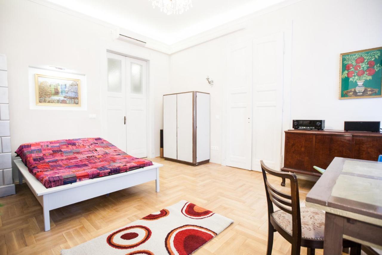 N40 By Small Home Budapest Eksteriør billede