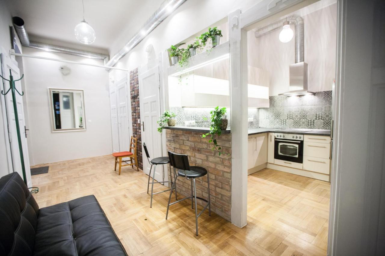 N40 By Small Home Budapest Eksteriør billede