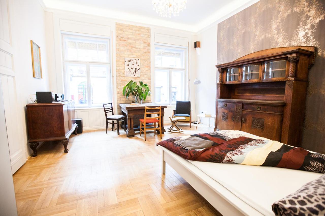 N40 By Small Home Budapest Eksteriør billede